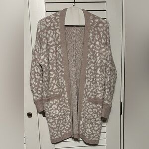 Jessica Simpson sweater